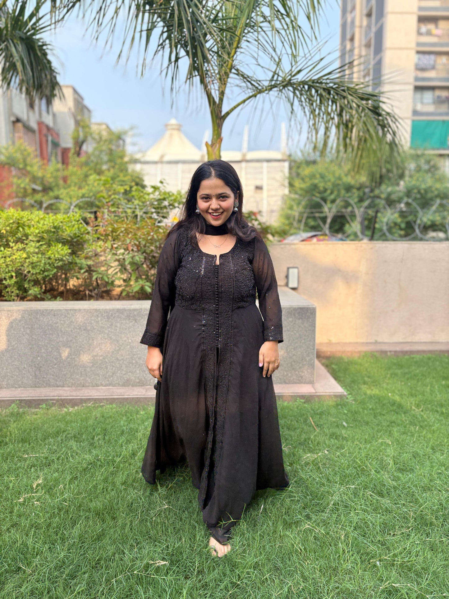 Mahagauri - Women Black Regular Fit 3 Piece Festive Kurti